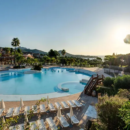 Résidence Le Village De Cap Esterel - Maeva - 5 Personnes - Budget Mae-5883 *