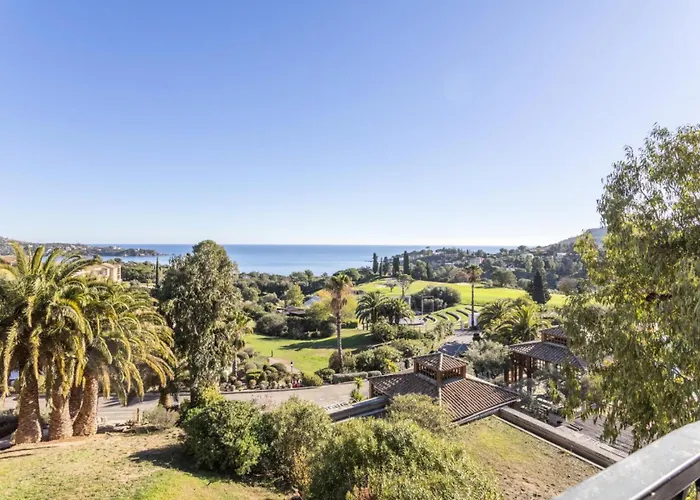 Le Village De Cap Esterel - Maeva - 5 Personnes - Budget Mae-5883 *